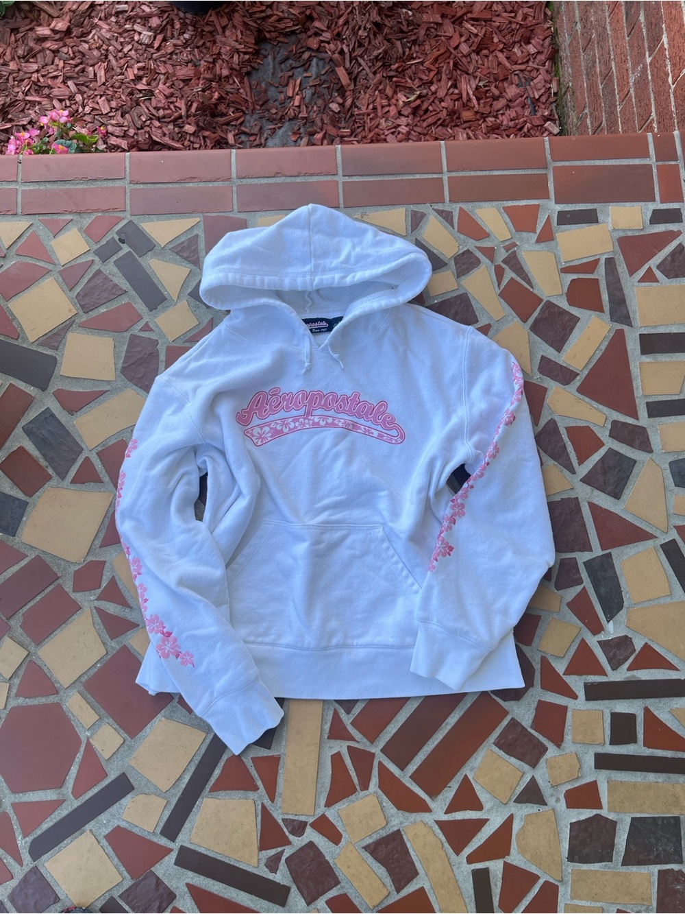 Y2K White Aeropostale hoodie With Flowers